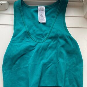 Athleta cropped tank in dark green size small